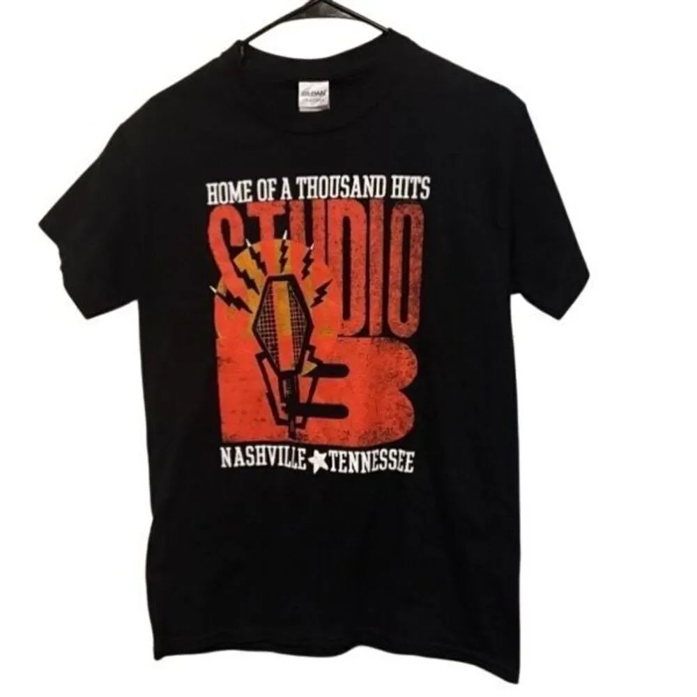 Studio B Nashville Tennessee Size Small T-Shirt *New*